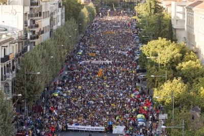 700 mil personas manifiestaron contra la represión española