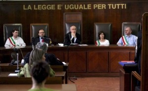 Fiscalía de Roma pide prisión perpetua para 24 acusados