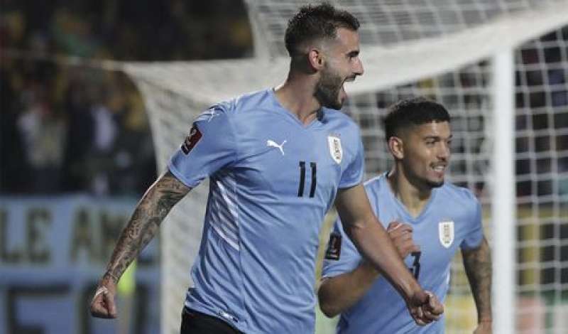 En dramático final, Uruguay se impuso a Ecuador 1-0