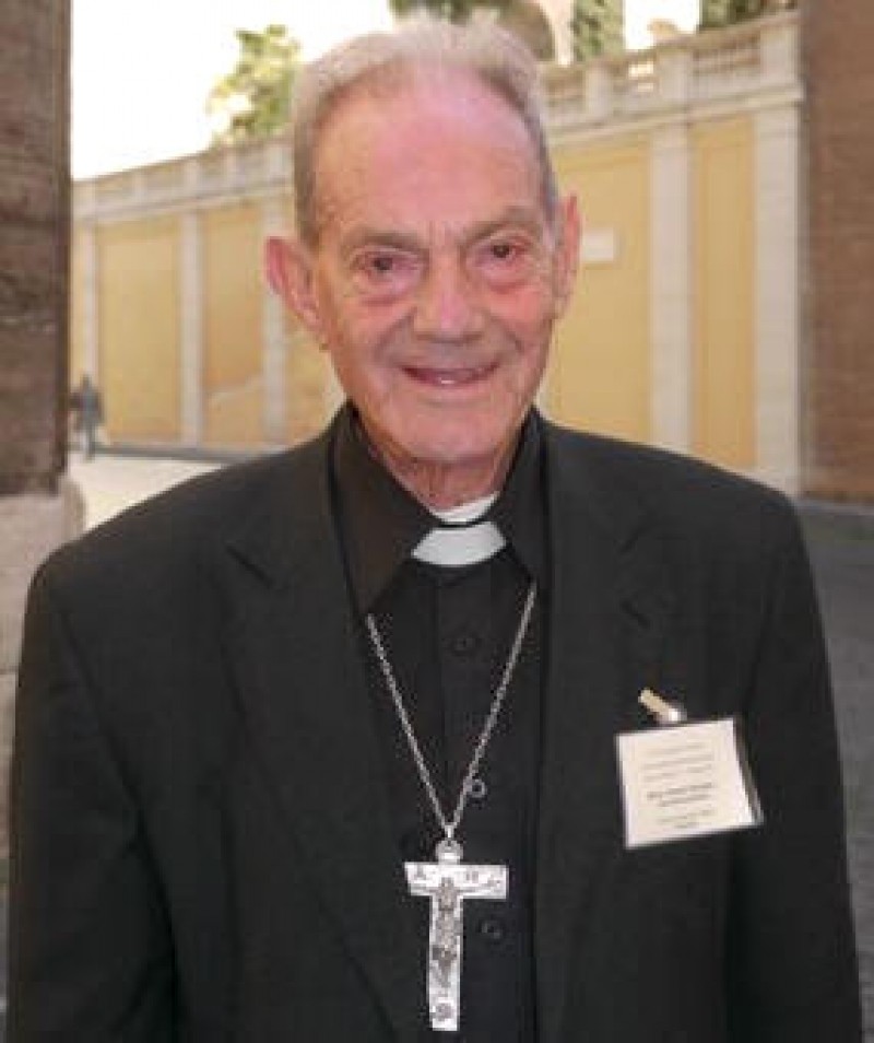Falleció Monseñor Roberto Cáceres, Obispo Emérito de Melo