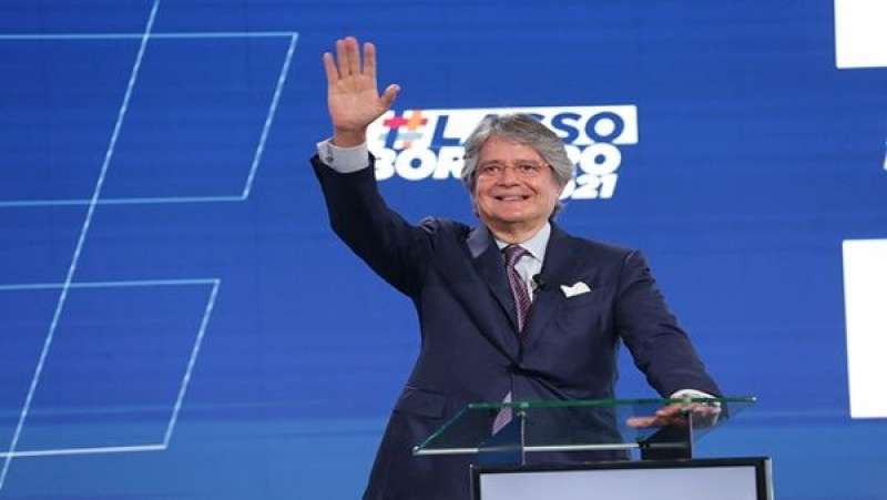 Guillermo Lasso es el nuevo presidente con 52,5% de votos