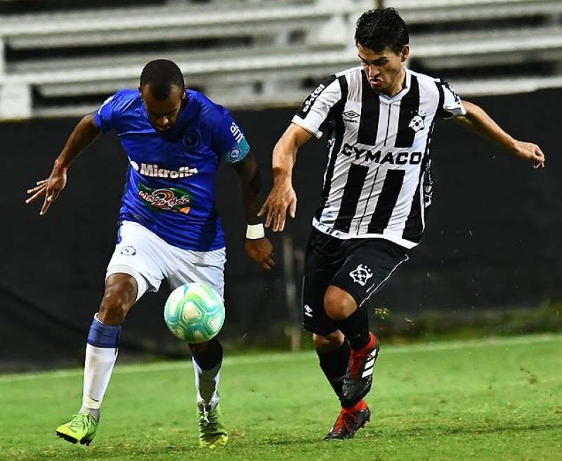 Sorpresa en Melo: Wanderers venció a Cerro Largo 2-0