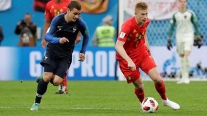 La primera semifinal es azul: Francia 1 – Bélgica 0