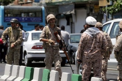 12 muertos y 39 heridos en doble atentado en Teherán