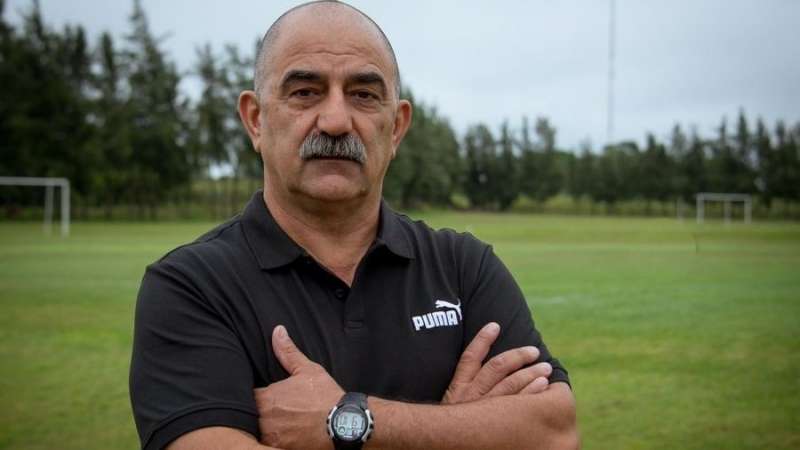 Falleció el exfutbolista y entrenador Apraham Yeladián