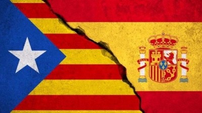 Gobierno de Rajoy disuelve parlamento y gabinete catalán