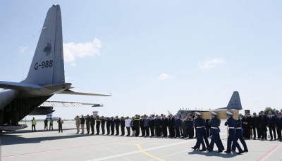 Holanda recibe a víctimas de vuelo MH17