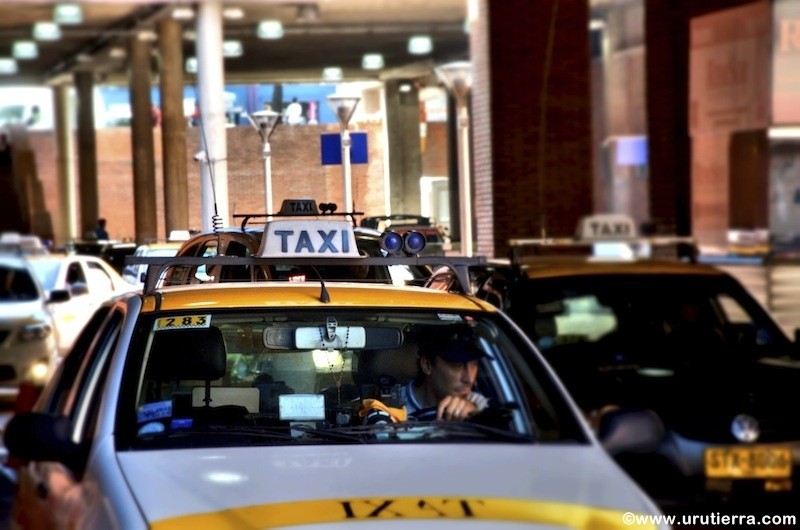 SUATT extiende paro de taxis hasta el miércoles