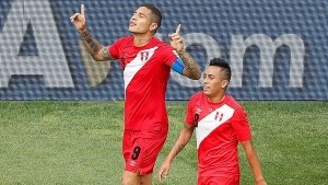 Perú le ganó a Australia 2-0 en la despedida de ambos