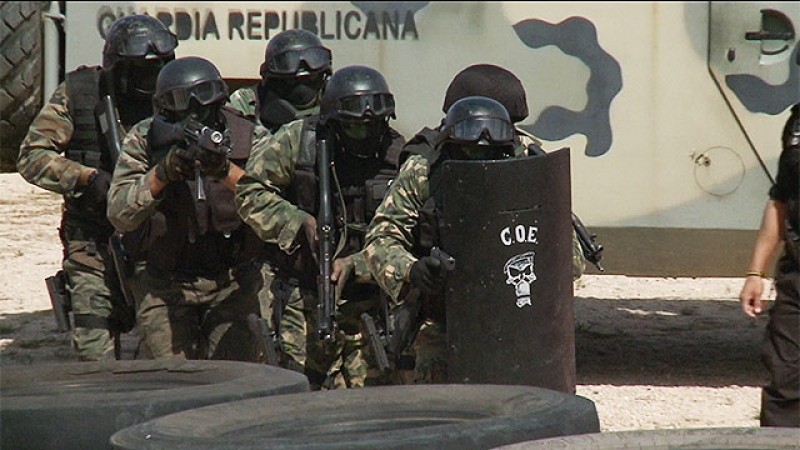 Operativo policial con 45 allanamientos en Cerro Norte