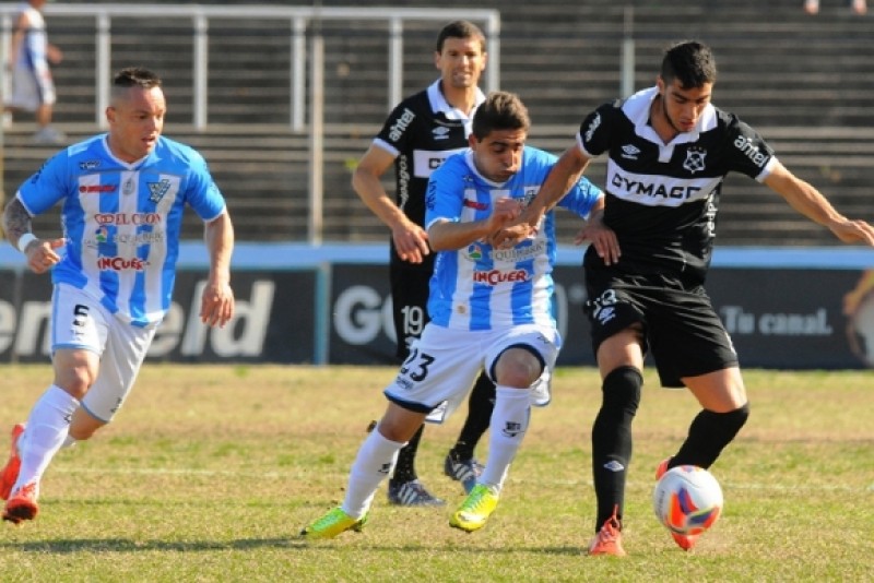 Cerro y Wanderers empataron 1 a 1 en el Tróccoli